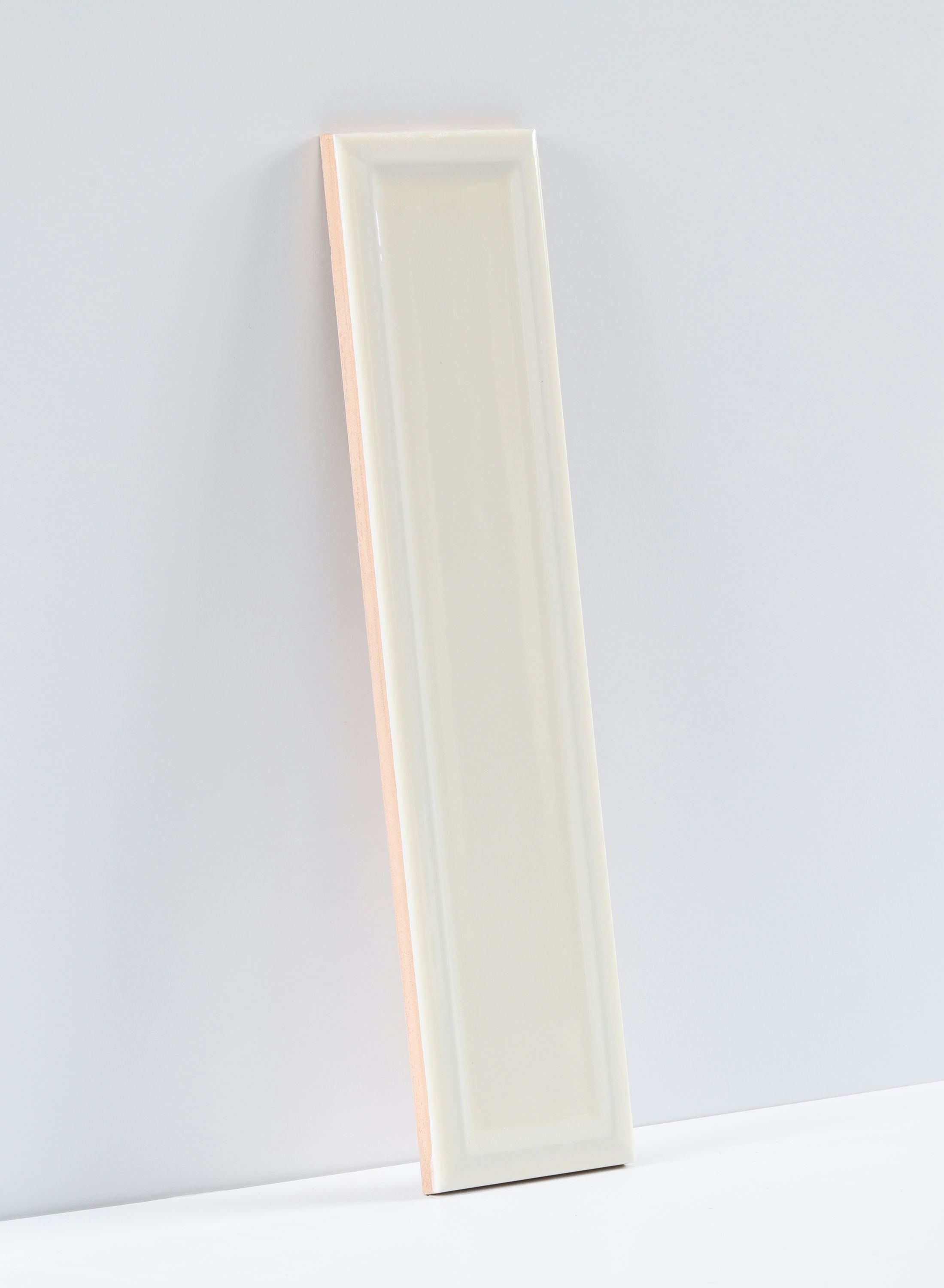아이보리 유광 도기질 · 68×280